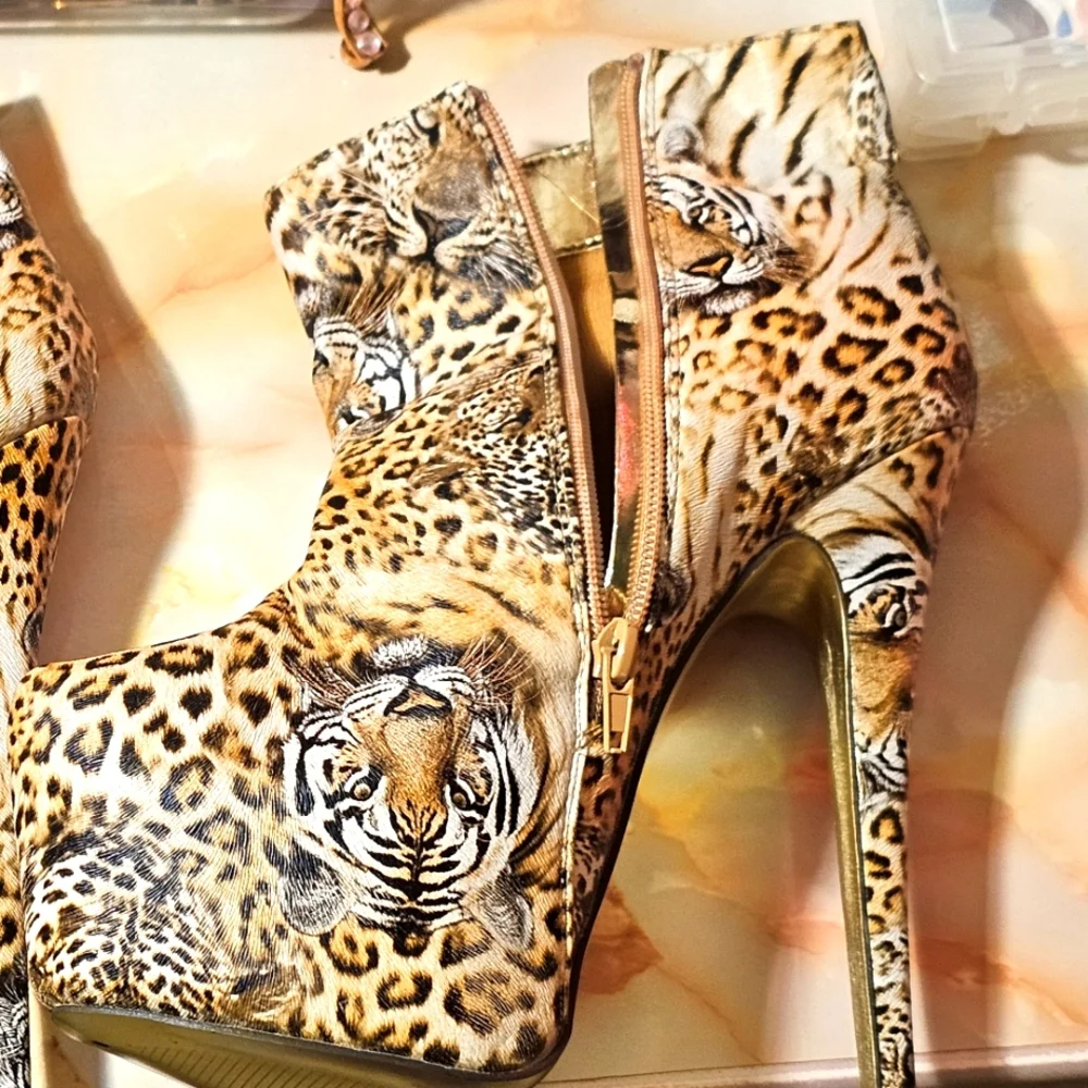 COPY - SEXY BUMPER HIGH HEELS PLATFORM TIGER KING  PRINT Sz 10 Stiletto - Picture 7 of 11